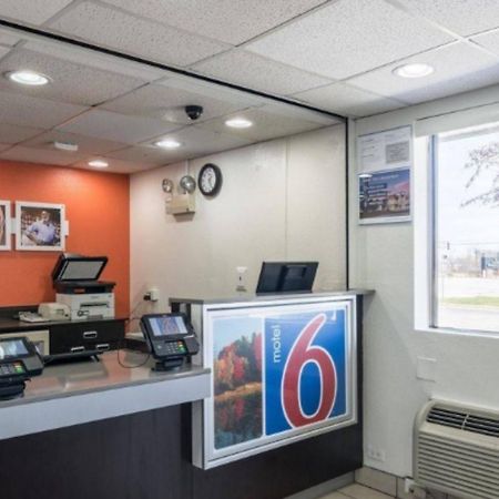 Motel 6 Chicago Southwest - Aurora Kültér fotó