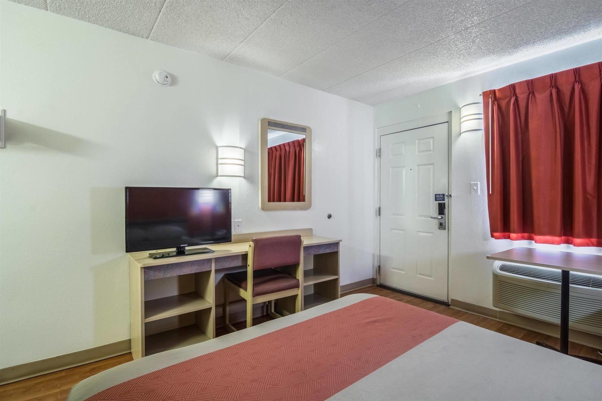 Motel 6 Chicago Southwest - Aurora Kültér fotó